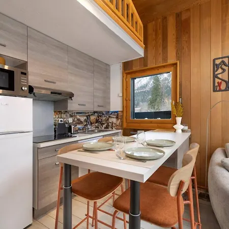 Appartement Petit Montana 2ch Vues Garage 5mn Grands Montets *